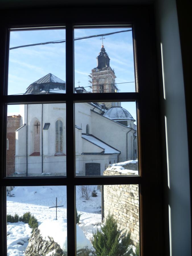 Home Hotel Kamianets-Podilskyi Luaran gambar