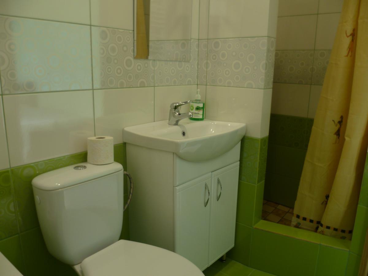 Home Hotel Kamianets-Podilskyi Luaran gambar