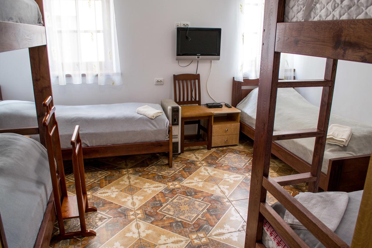 Home Hotel Kamianets-Podilskyi Luaran gambar