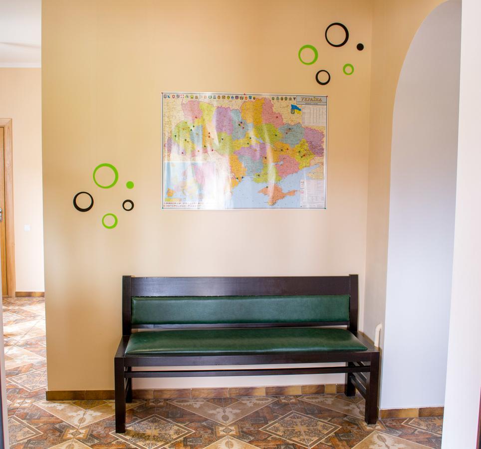 Home Hotel Kamianets-Podilskyi Luaran gambar