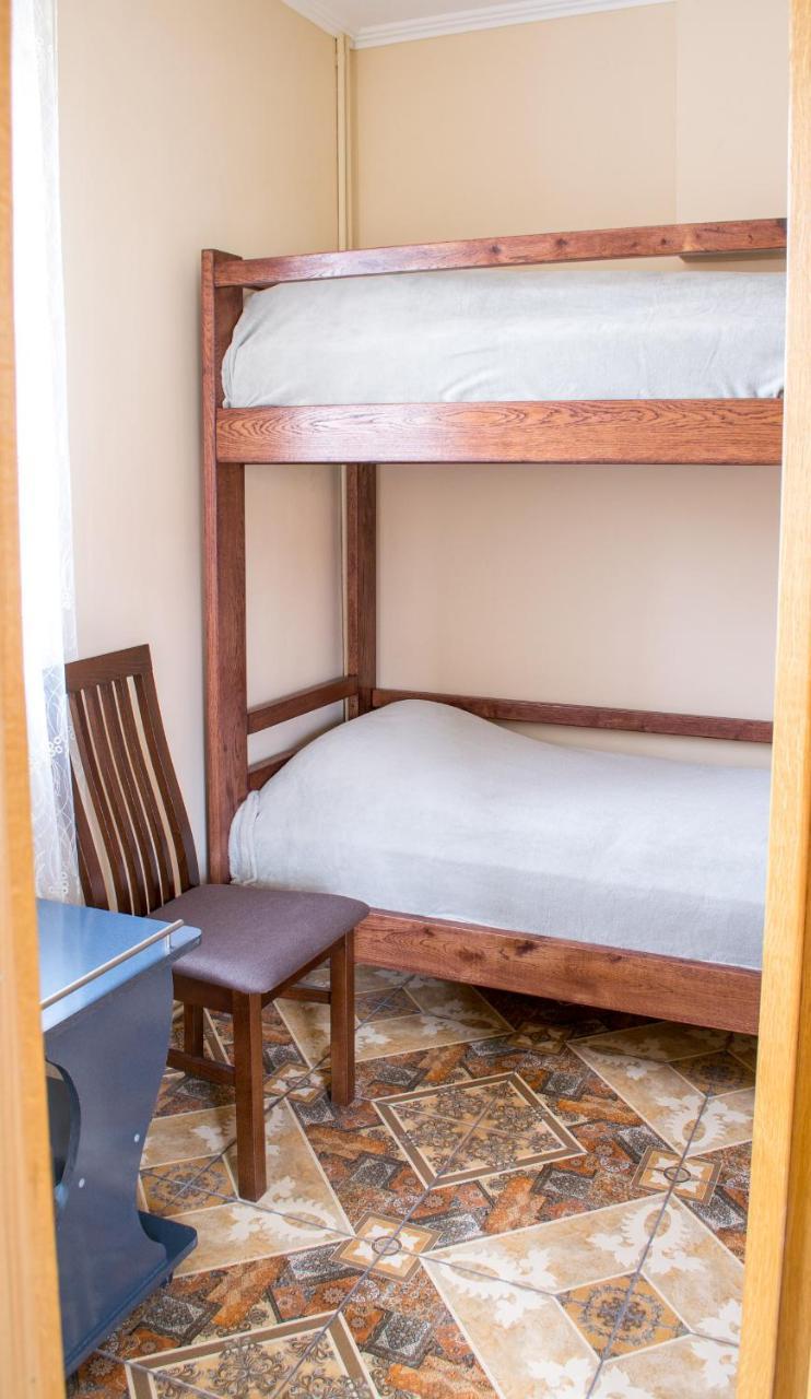 Home Hotel Kamianets-Podilskyi Luaran gambar