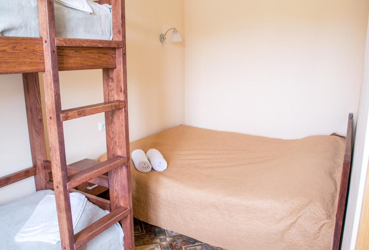 Home Hotel Kamianets-Podilskyi Luaran gambar