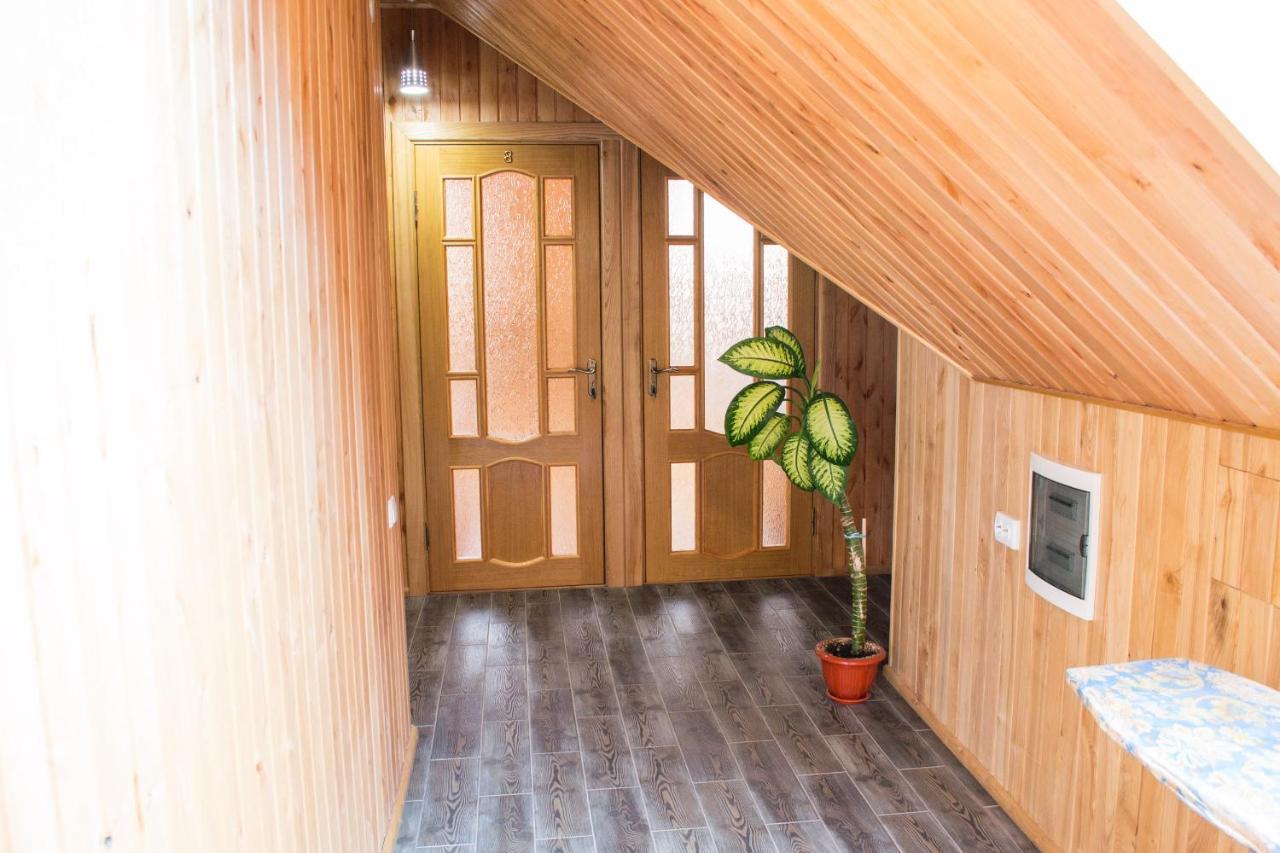 Home Hotel Kamianets-Podilskyi Luaran gambar